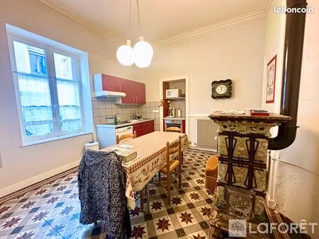 maison 7 pièces 220 m²