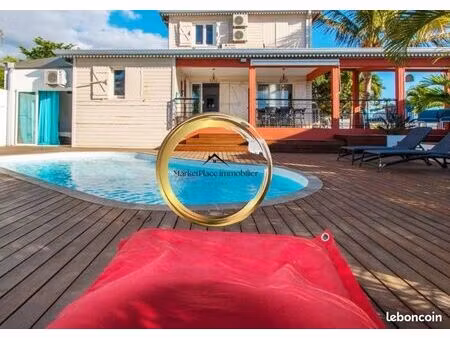 villa 7 pièces 170 m²