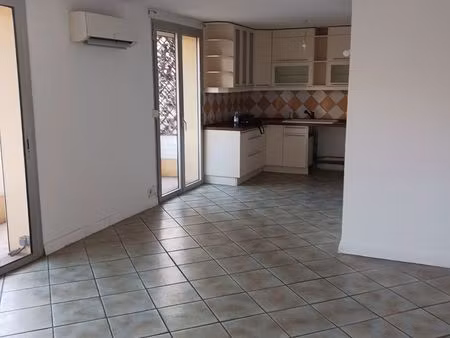 vends appartement 68m2