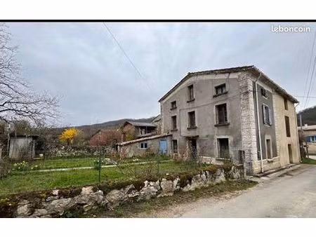 vends maison roquefort les cascades