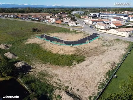 terrain viabilisé prêt à bâtir