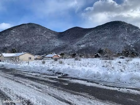 terrain à bâtir d’exception à montmort  450 m² ￼