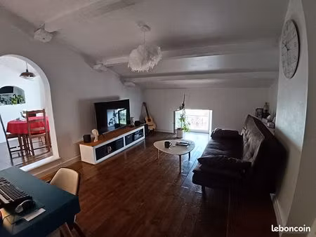 5 pièces - 75 m2 (97 m2 au sol)