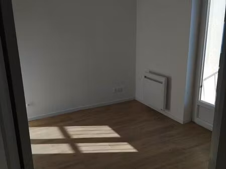 f2 isolé proche centre ville