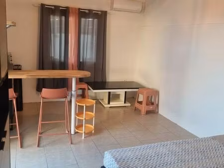 studio meublé