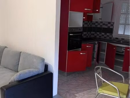 f2 meublé – haut de villa – ravine vilaine – tout compris