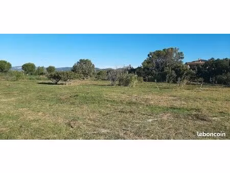 terrain 334 m² frejus