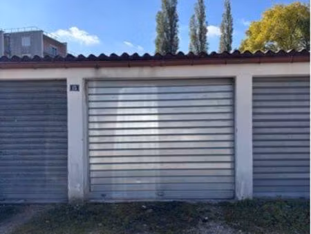 garage fermer + place privative