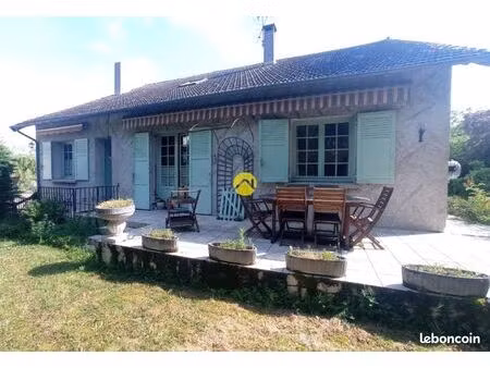 maison 7 pièces 224 m²