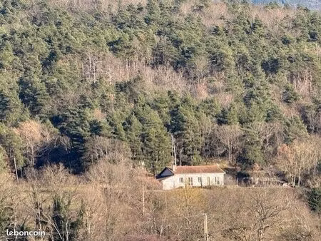 villa 4 pièces 120 m²