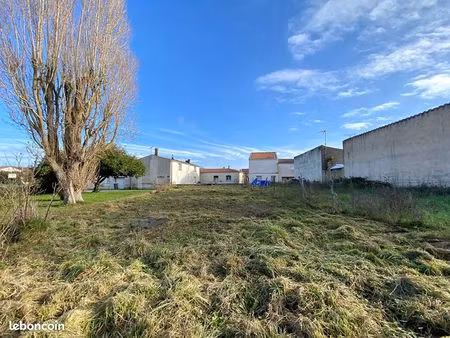 terrain 233 m² cire d aunis