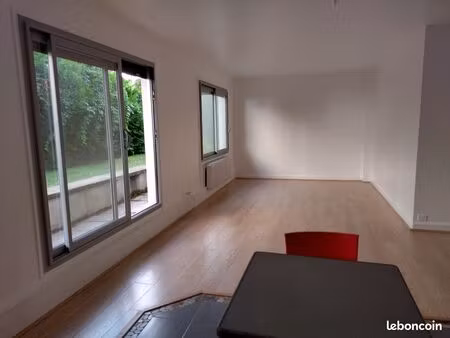 location appartement 3 pièces 65 m² villejuif (94800)