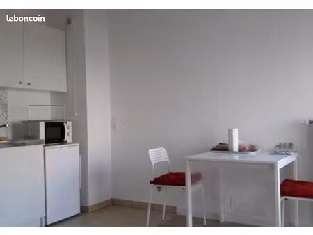 studio 1 pièce 22 m²