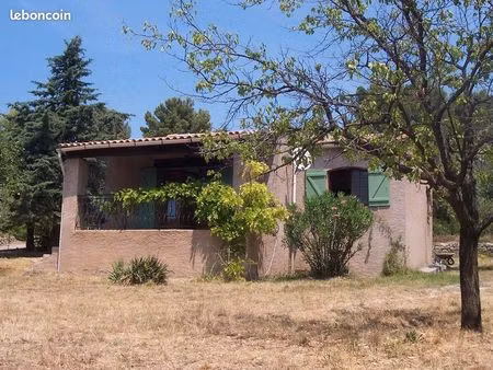 maison sur terrain de 1900 m2