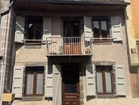 maison de village 4 pièces 82 m²