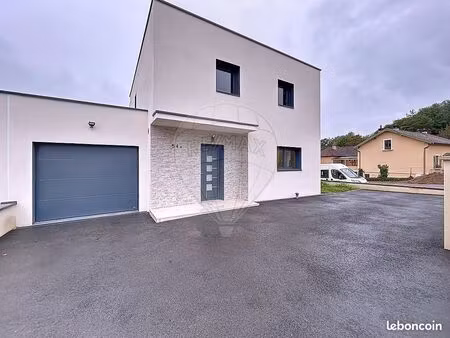 maison 5 pièces 111 m²