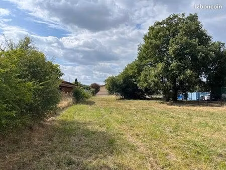 terrain 600 m² plaisance du touch