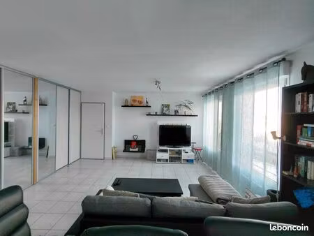 beau t2 de 52m2 à saisir