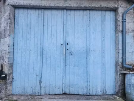 garage ou box de stockage