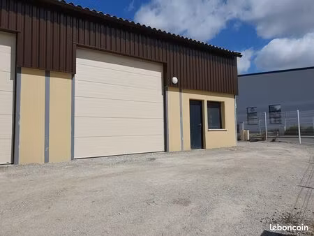 loue local d'activité 118 m2 castelginest