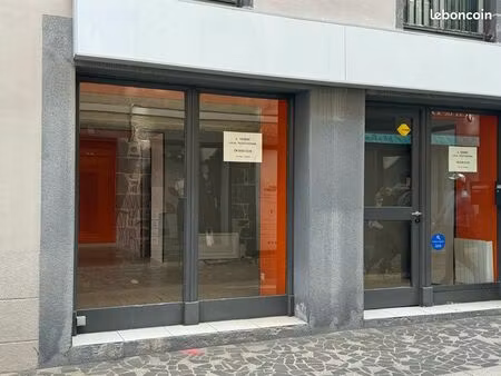 local professionnel à vendre - emplacement n°1 – centre-ville de saint-flour haut (15)