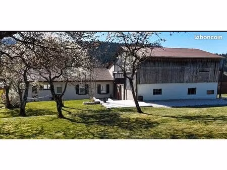 longère avec hangar