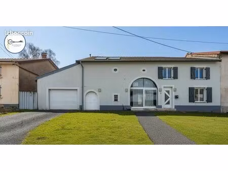 maison 9 pièces 181 m²