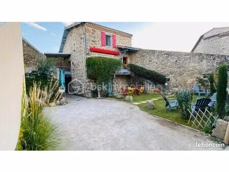 maison 5 pièces 128 m²