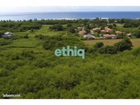 terrain 2 000 m² grand bourg