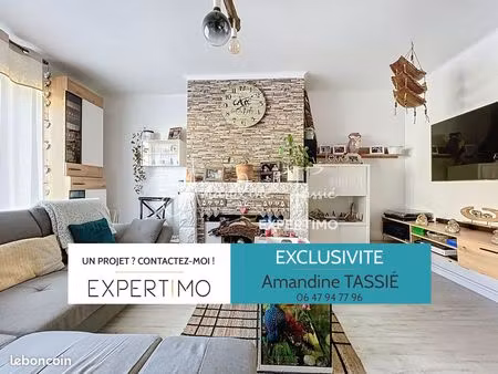 immeuble 186 m² aguessac