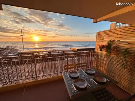 studio vue mer – les pieds dans l’eau – moriani