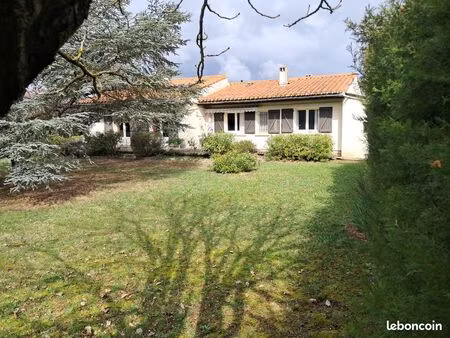 maison plain pied 4 chambres sur terrain 1097 m² avec travaux