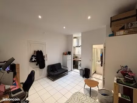 sous-location de mi-février à début septembre