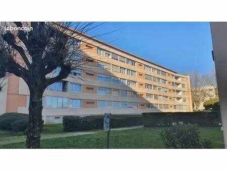 appartement 4 pièces 79 m²