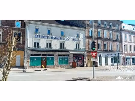immeuble 802 m² bruyères