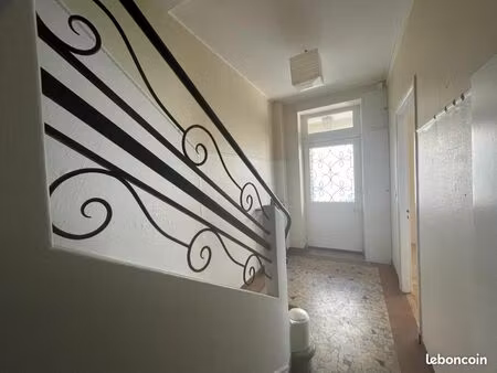 immeuble 6 pièces 140 m²