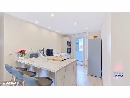 appartement 4 pièces 77 m²