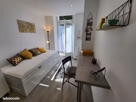 studio etudiant meublé- 31300 st cyprien fer à cheval -entièrement refait à neuf -2 min à 