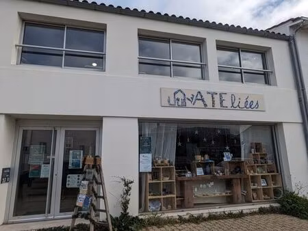 local bureau pour artisan  artiste  indépendant