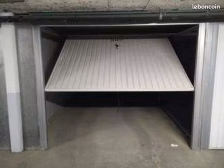 box parking garage