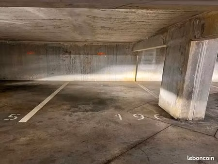 parking proche fac ste clotilde