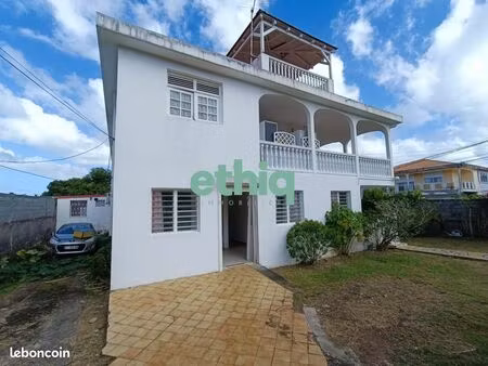 local commercial 95 m² les abymes