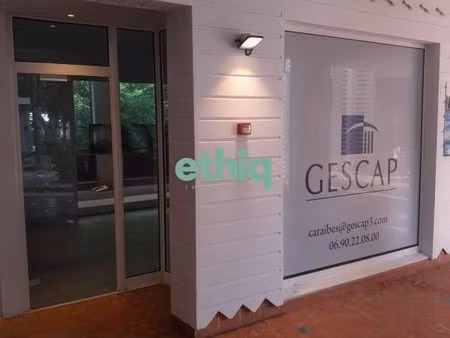 local commercial 32 m²