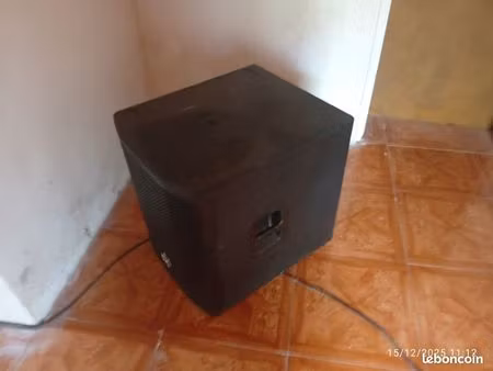 a louer f3 600 l'eau lumière compris un mois loîer un mois cotion ?