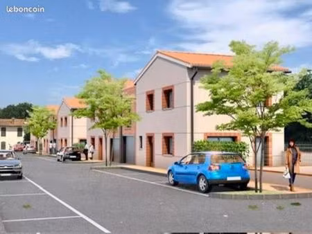 maison neuve centre ville. saverdun