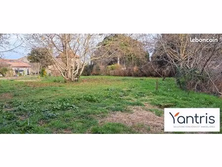 terrain 756 m² saint-hilaire