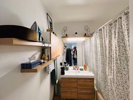 t2 -46m2-t2-quartier butte-polygone-proche cv+ bu pour chu-loyer 670 + ch