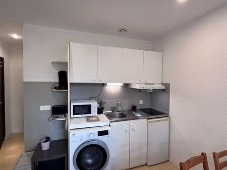 a saisir très beau t2 lumineux bordeaux centre