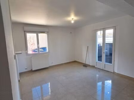 appartement f3 avec terrasse