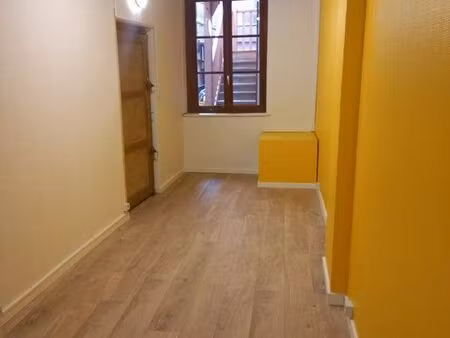 bureau ou local activité libérale au centre ville de besançon